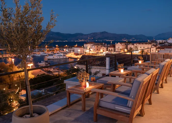 Ξενοδοχείο Osam - Adults Only Supetar