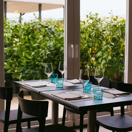 Osam - Adults Only 수페타르