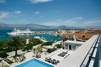 Osam - Adults Only 4*