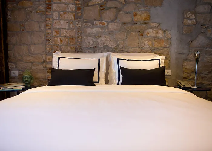 Osam - Adults Only Hotel 4*