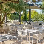 Osam - Adults Only Hotell