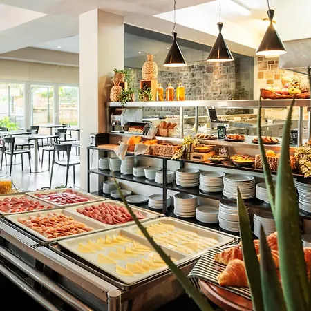 Hotel Osam - Adults Only 4*