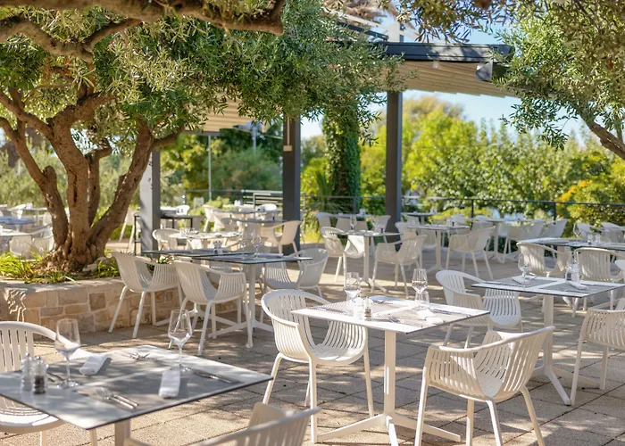 Osam - Adults Only Hotel